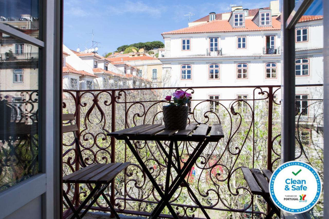 Alfama Sophisticate Flat With Balconies 2Bedrs 2Baths & Ac In 19Th Century Building Historic Center Apartment Lisbon Exterior photo