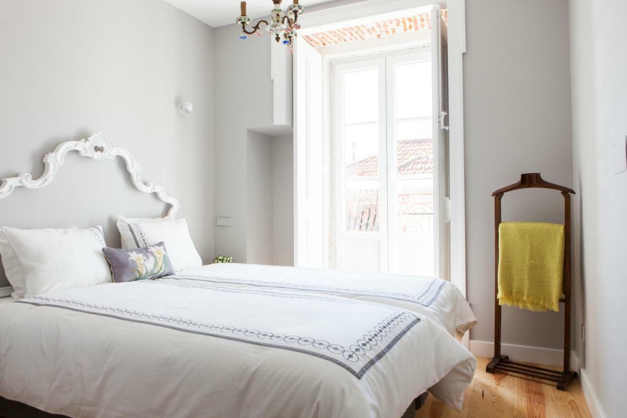 Alfama Sophisticate Flat With Balconies 2Bedrs 2Baths & Ac In 19Th Century Building Historic Center Apartment Lisbon Exterior photo